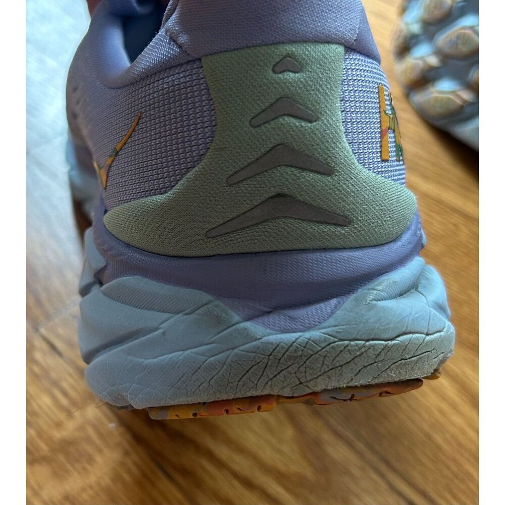 Hoka One One Clifton 8 Womens Size 7.5 B (Medium) Running Shoes Lavender - Picture 4 of 9